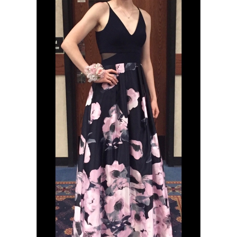Size 4 prom dress!